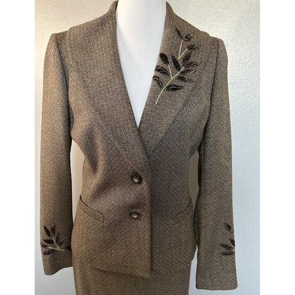 Dana Buchman Brown Skirt Set with Black Leaf Accents - Picture 5 of 11